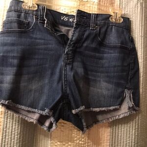 Victoria’s Secret’s hi rise jean short